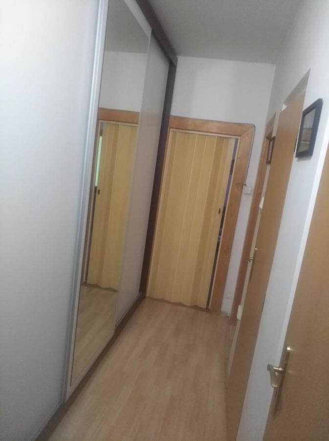 Byt 2+1 S Balkonem Vsetín 외부 사진