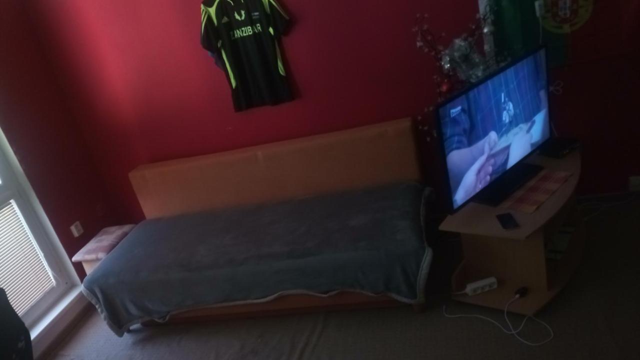 Byt 2+1 S Balkonem Vsetín 외부 사진